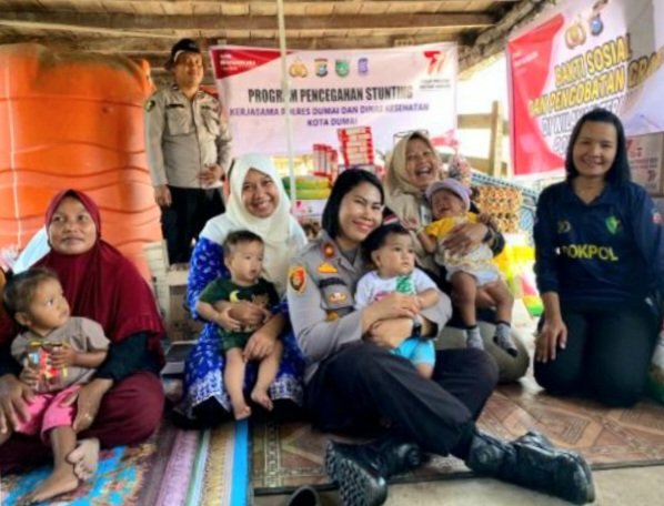 Polres Dumai Gelar Bakti Sosial Hingga Tanam Bibit Pohon