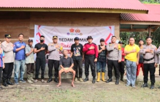 Kapolres Kuansing Gelar Bakti Sosial Bedah RumahÂ