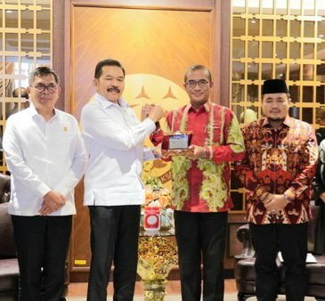 Jaksa Agung Kembali Rengkuh "Nawacita Award 2023" 