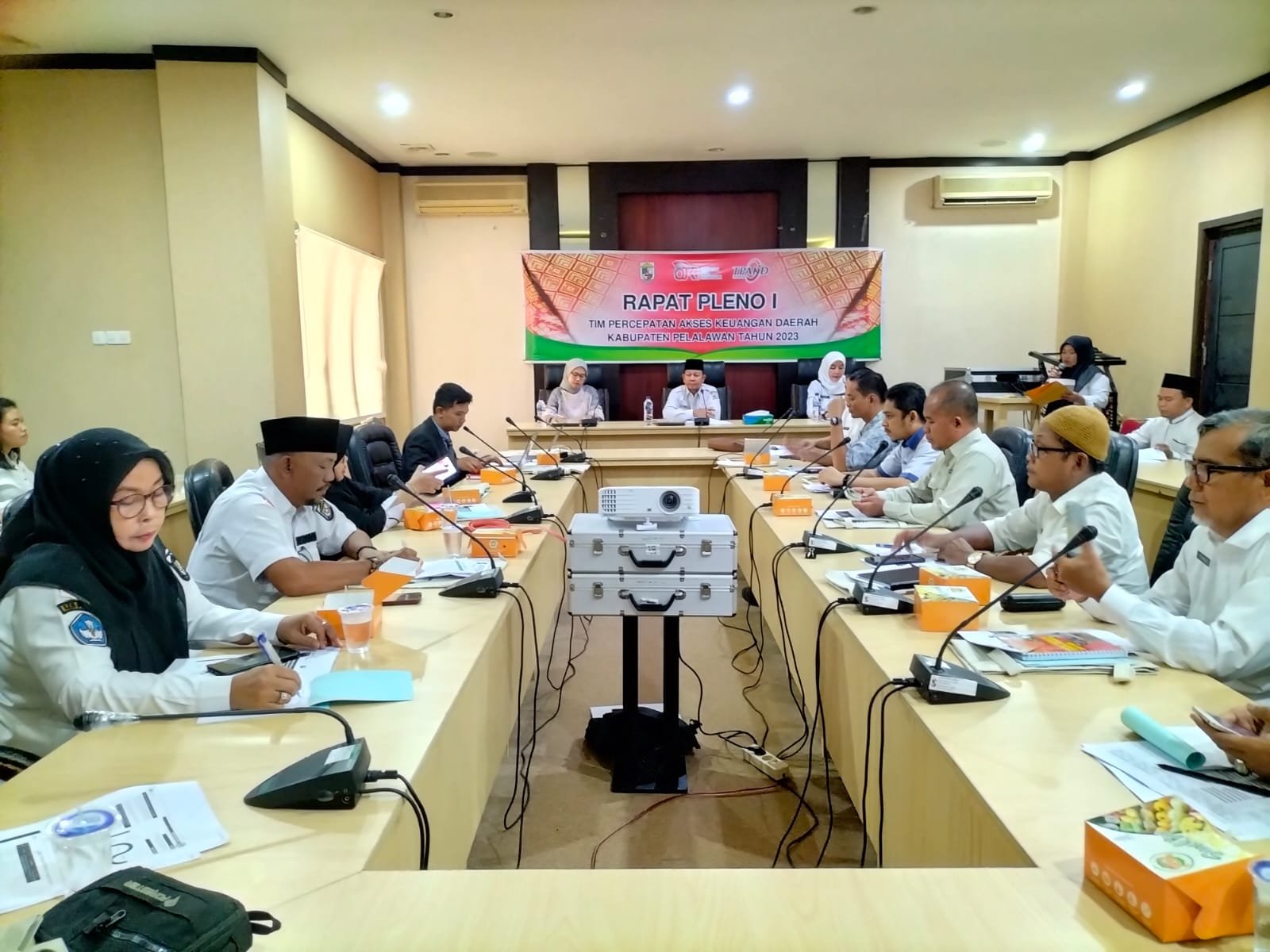 Pemkab Pelalawan Bersama OJK Riau Gelar Rapat Pleno 1 Tim Percepatan Akses Keuangan Daerah (TPAKD) Tahun 2023