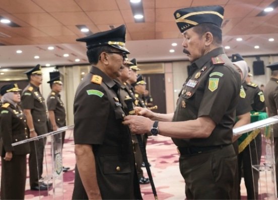 Jaksa Agung Lantik Akmal Abbas Jabat Kajati RiauÂ