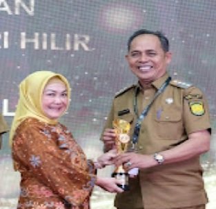 INHIL Sabet Penghargaan Kabupaten Sangat Inovatif