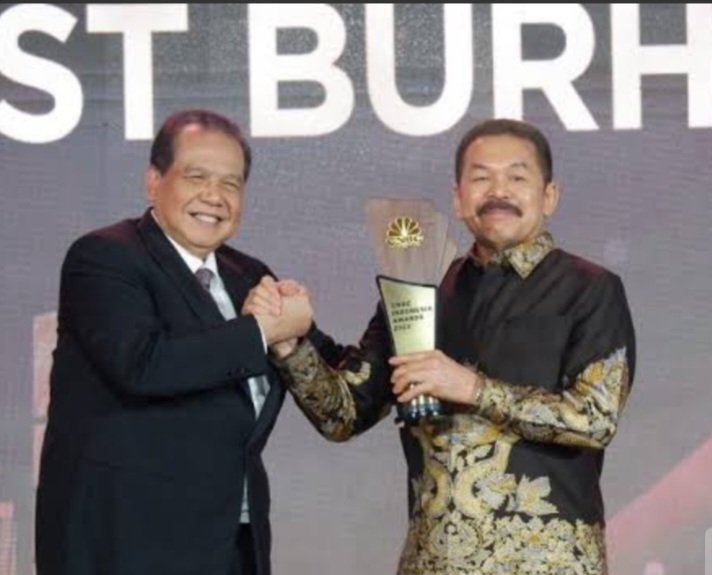 ST Burhanuddin Terima Anugerah "Person of The Year in Good Governance"