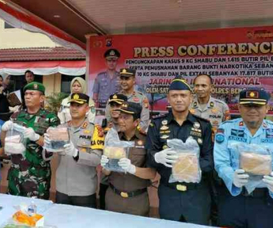 Petugas Ringkus MH Warga Rupat PenyelundupÂ  Narkoba Dalam Jumlah Besar