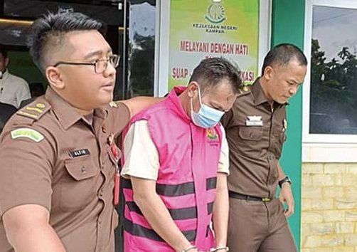 Terancam 20 Tahun Penjara, Koruptor Dana Desa Tanjung Karang Ditahan