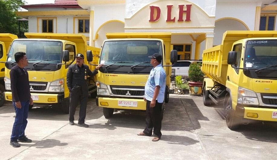 Lima Unit Dump Truck Efektifkan Pengolahan Sampah ROHIL