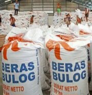 Beras Bulog Naik Harga 