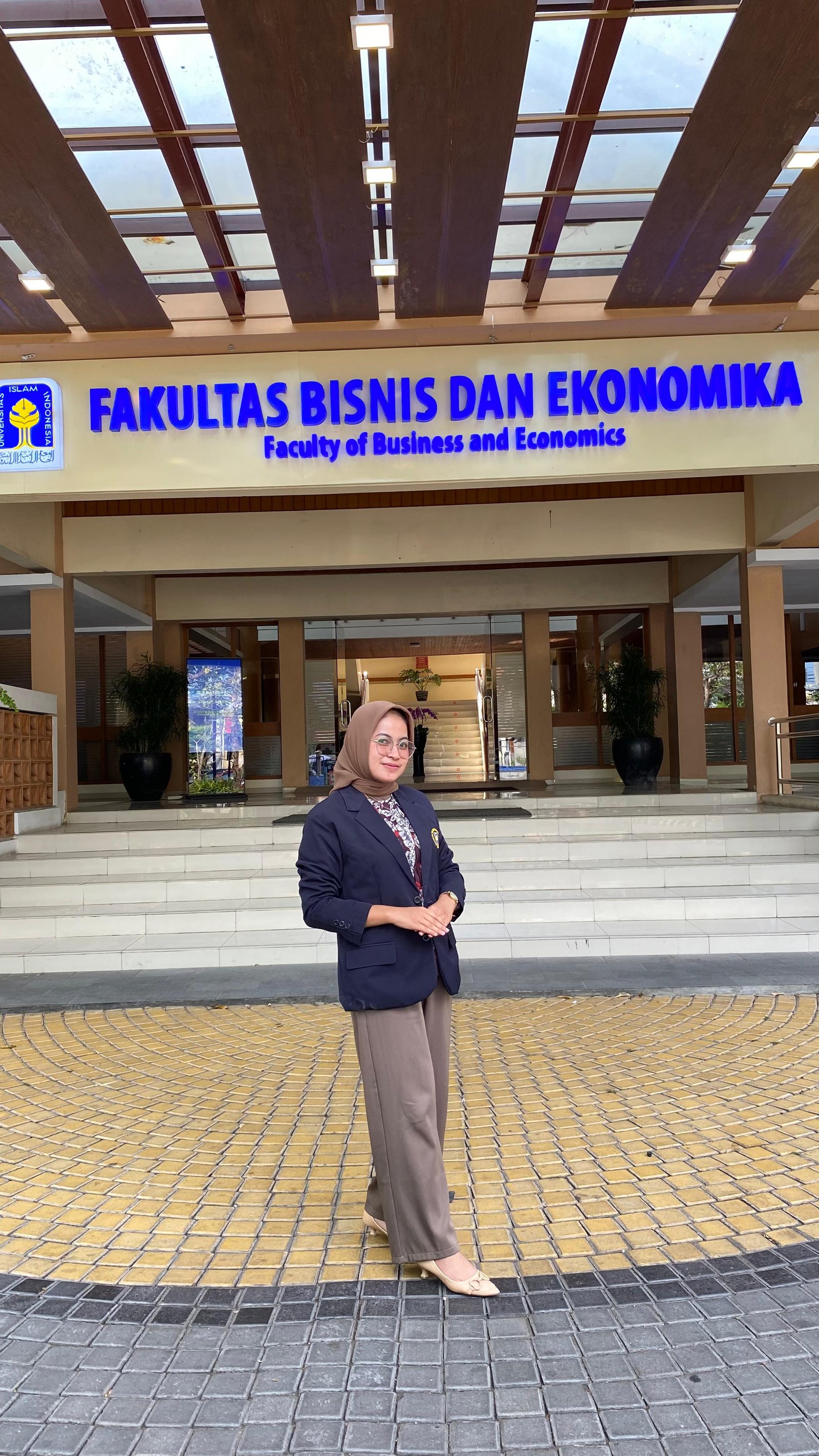 Cerita Rifky Nurcahyani, Mahasiswa Program Magister Penerima Beasiswa Kemendikbud