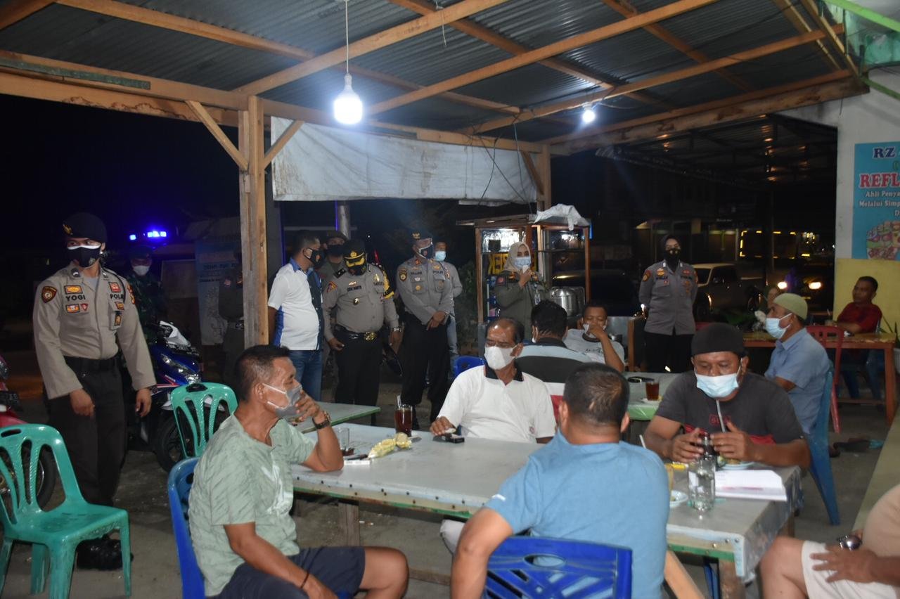 Polres Kuansing,TNI Dan Sat Pol PP Gelar Razia Di SejumlahTempat Usaha Di Wilayah Kab.Kuantan Singingi