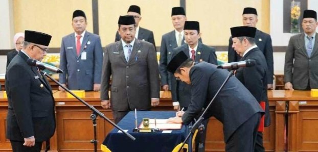 Gubernur Riau Lantik 21 Pejabat Tinggi Pratama