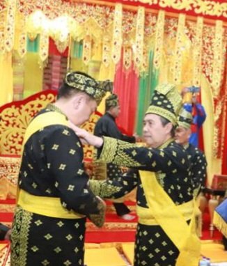 "Datuk Seri"Â Gelar Terbaru Kapolda Riau 