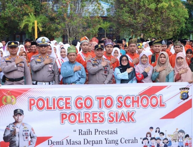 Launching Perdana "Police Goes To School" Polres Siak