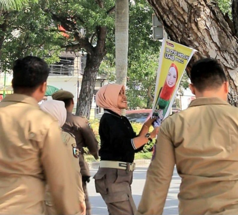 Langgar Perda, APK Liar Bertebaran di Tepi Jalan