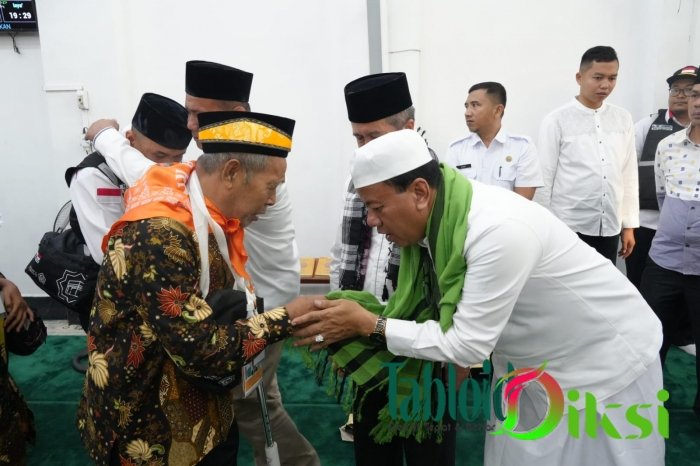 Lepas Jemaah Haji Kuansing  Suhardiman... Semoga Jadi Haji Mabrur