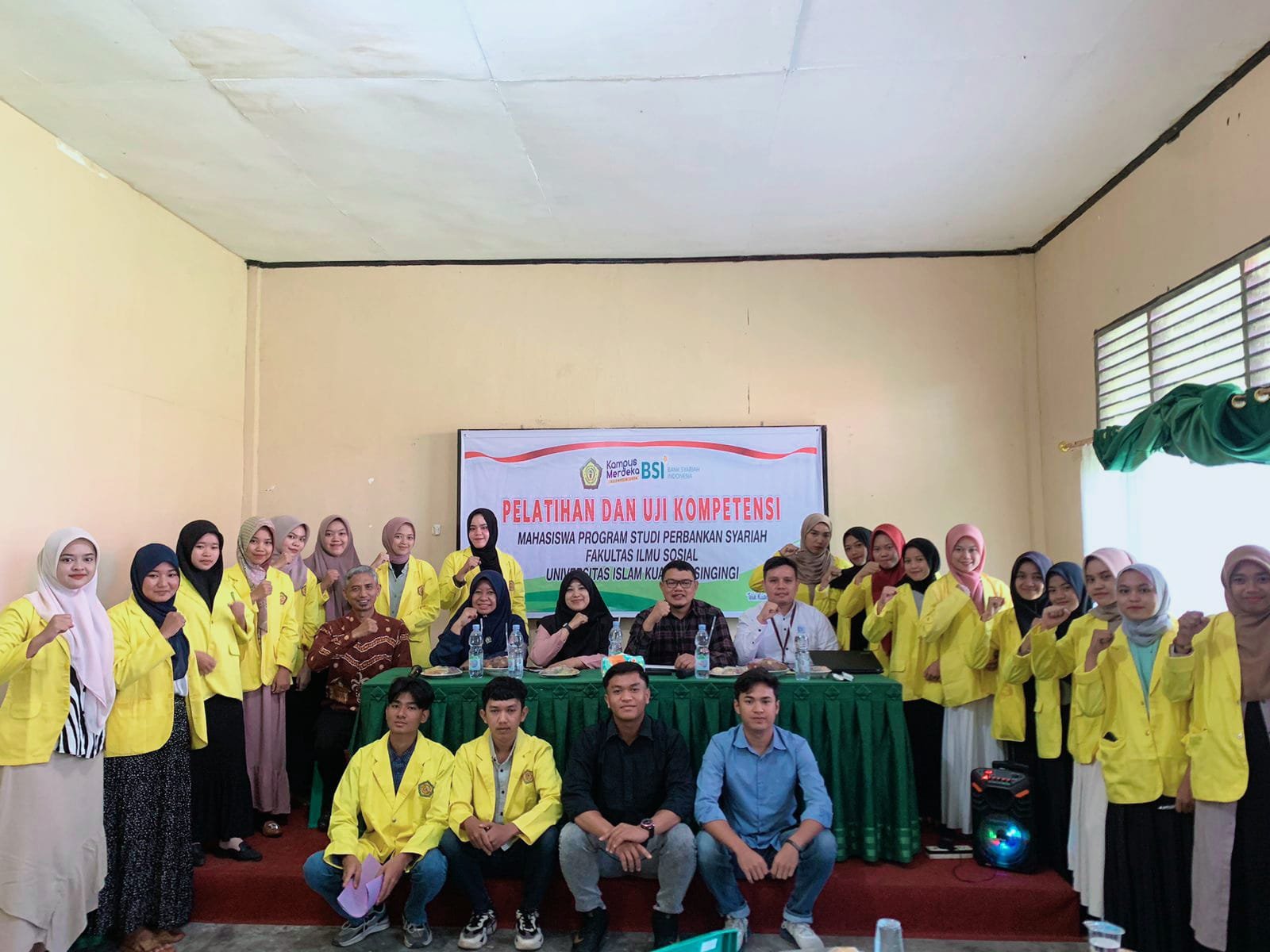 Prodi Perbankan Syariah FIS UNIKS Lakukan Uji Kompetensi bersama BSI KCP Teluk Kuantan