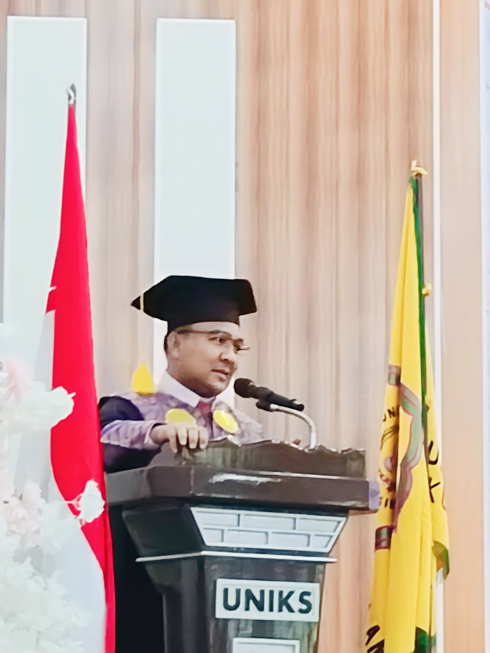 Rektor UNIKS Dr.H. Nopriadi, SKM, M.Kes: Selamat Wisuda, Terus Tingkatkan Pengetahuan dan Jaga Moralitas