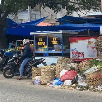 Pemko Pekanbaru Bersihkan Tujuh Area Pasar TradisionalÂ