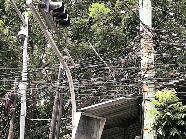 Nampak Jaringan Kabel Semrawut, Laporkan..! 