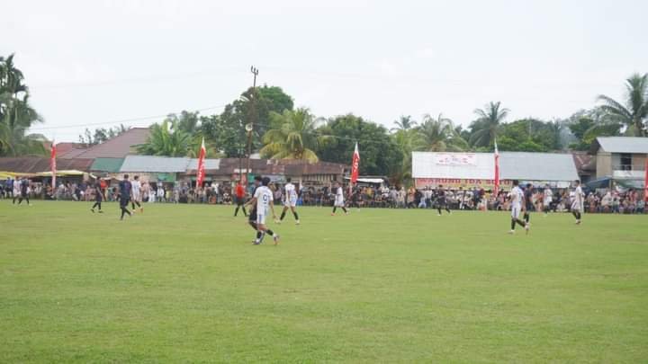 Pj. Bupati Kampar Buka Turnamen P3B Cup Sepak Bola