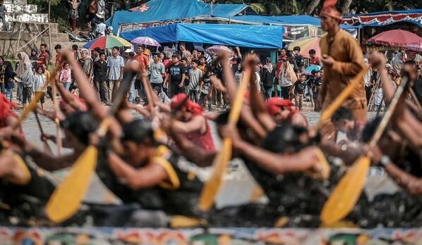 Festival Pacu Jalur Tradisional Mendunia