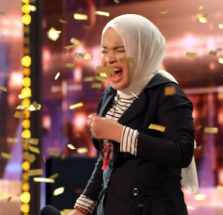 Simon Cowell Puji Putri Ariana Brilian Langsung Kantongi Golden Buzzer di AGT 2023