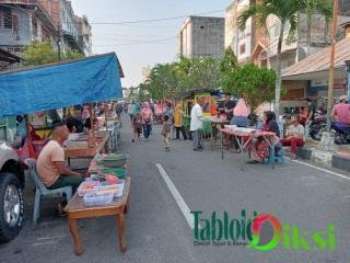 Berburu Takjil di Bagan Siapi-api: Meriahnya Tradisi Berbuka Puasa di Depan Perkantoran Lama DPRD Rohil