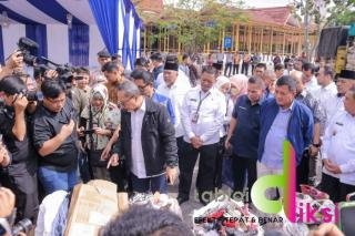 Indra Pomi Ikut Dampingi Menteri Perdagangan Lakukan Pemusnahan Pakaian Bekas