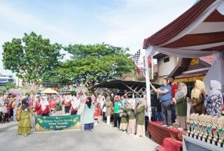 Mandau Menggelar Pawai Semarak Hari Anak Nasional (HAN) 