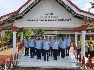 Lapas Teluk Kuantan Tabur Bunga ke Makam K.H. Umar Usman