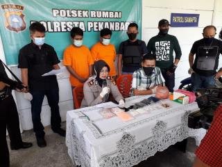 Polsek Rumbai Tangkap Diduga Bandar Sabu 