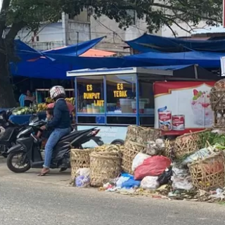 Pemko Pekanbaru Bersihkan Tujuh Area Pasar TradisionalÂ 