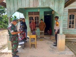 Sinergitas TNI-POLRI, Bhabinkamtibmas Pelalawan Bersama Babinsa Laksanakan Sambang Masyarakat.