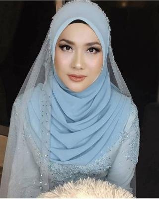 Bunga Citra Lestari Tampil Cantik Dengan Balutan Hijab