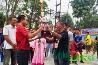 Lurah Suwandi Buka Secara Resmi Turnamen Volly