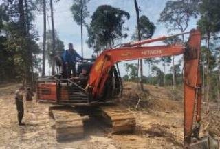 Tiga Alat Berat Rambah Kawasan Hutan Gunung Sahilan