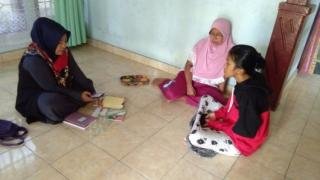 Pandemi Covid 19, Guru SMPN 34 Rela Home Visit