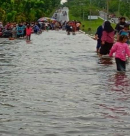 Sejumlah Perusahaan Minim Empati Bencana Banjir Pelalawan 