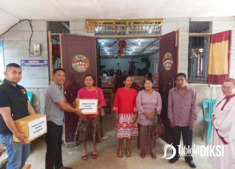 Polres Kuansing Adakan Program Minggu Kasih di Gereja HKBP Pardomuan Nauli