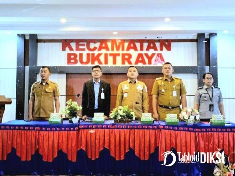 Serentak, Gilang Ramadhan Berikan Penyuluhan Hukum Dukung Pemilu 2024 di Camat Bukit Raya