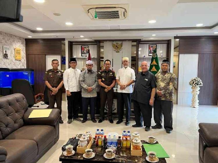 Kajati Riau Terima Audiensi Pengurus Mesjid Raya An-Nur