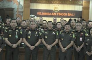 Kajati Bali : Membangun Hukum dengan Kearifan Lokal