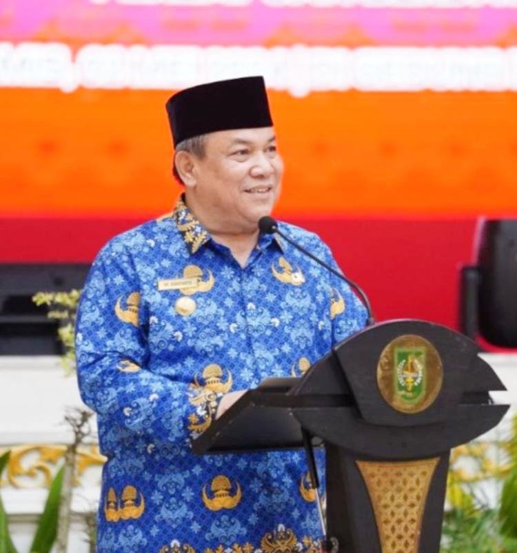 Pj Gubernur Riau Lantik Pengurus BKOW Riau 2024-2029