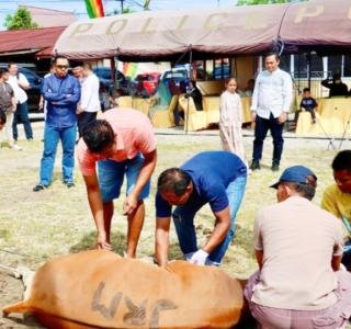 Polresta Pekanbaru Potong Belasan Hewan Qurban