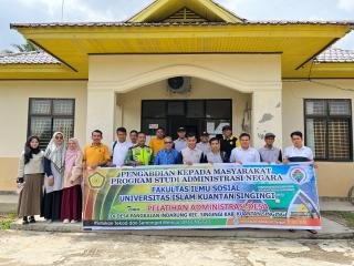 PKM ANA FIS UNIKS di Desa Pangkalan Indarung, Sampaikan Pentingnya Tertib Administrasi