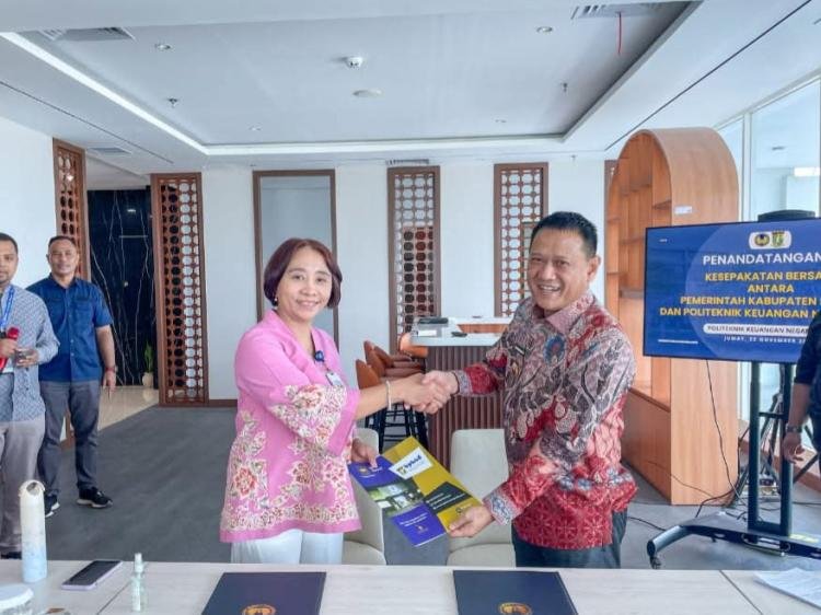 Pj Bupati Kampar Lakukan Penandatanganan Kesepakatan Bersama Politeknik Keuangan Negara STAN