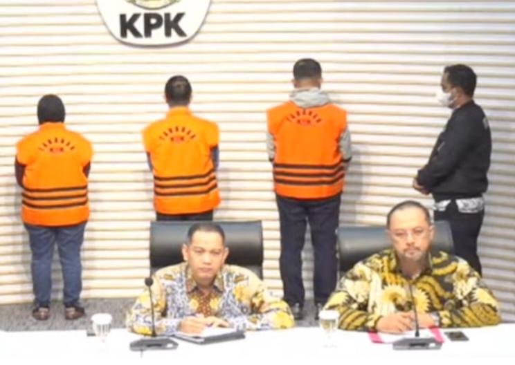 KPK Tetapkan RM, IPN &  NK Tersangka Korupsi Anggaran Setda Kota Pekanbaru 