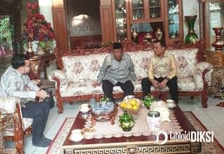 Wakil Ketua DPRD Ginda Burnama Pererat Silaturahmi di Halal Bihalal Bersama Mantan Gubernur Riau