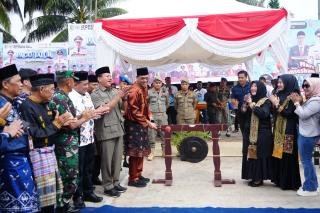 Gelar Pacu Jalur Dalam Peringati HUT Kuansing Ke-25 Di Kenegerian Kari, Tokoh Masyarakat Apresiasi Langkah Suhardiman Amby 