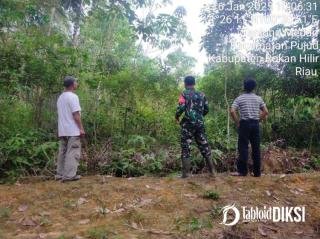 Pastikan Tidak Ada Karhutla, Babinsa Koramil 06/TM Lakukan Patroli Rutin