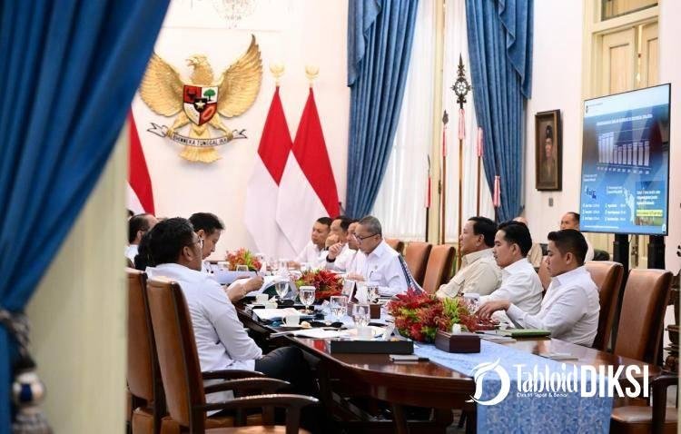 Rapat Percepat Pembentukan Koperasi Merah Putih, 9.835 Unit Sudah Terbentuk